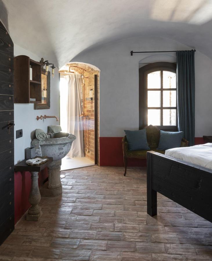 Rocca Di Arignano Hotel Bagian luar foto